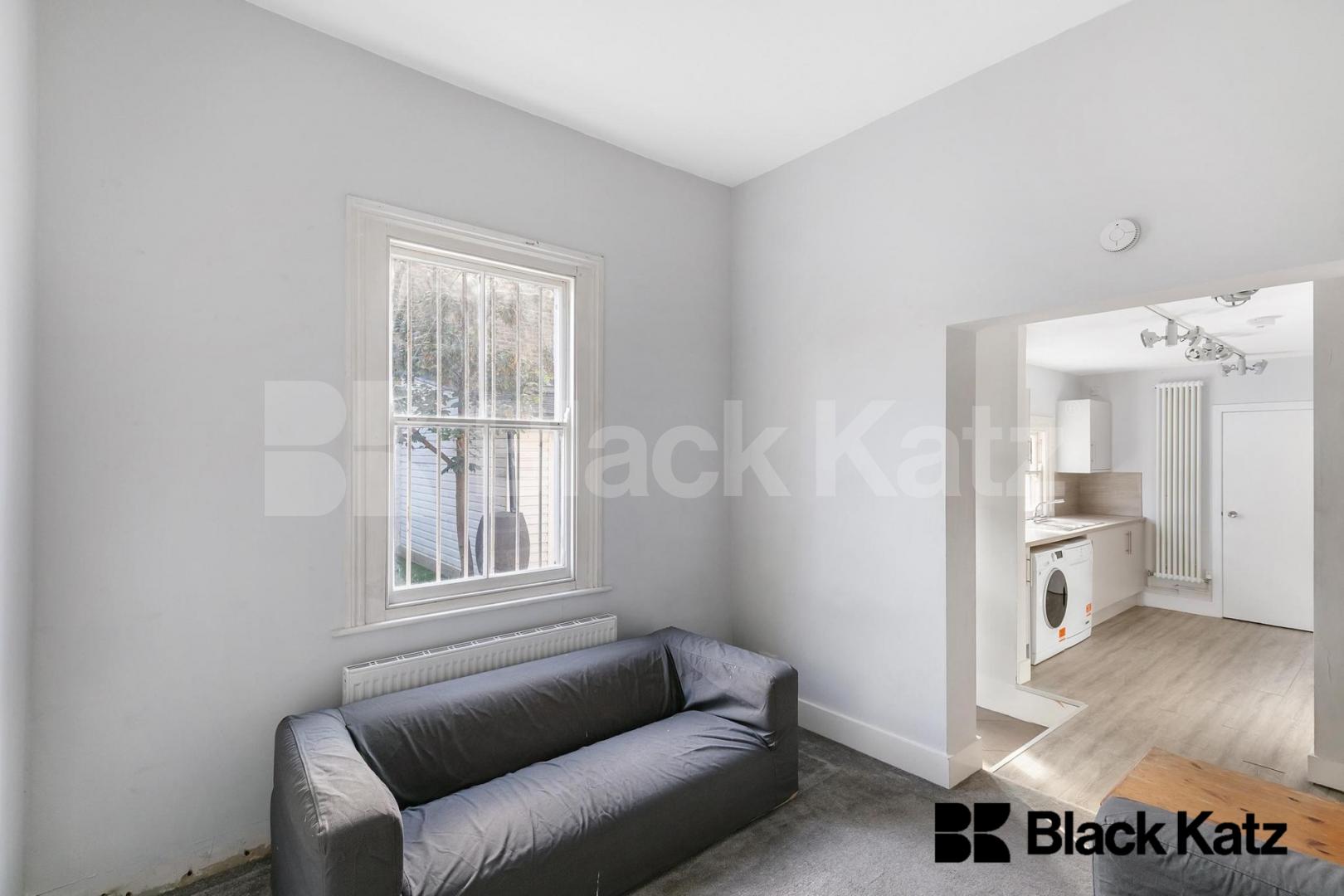 Charming 5-Bed Georgian Gem in SE15: Ideal for Students and Sharers Friary Road, Peckham